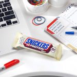 snickers_hi_protein_bar_white_desk